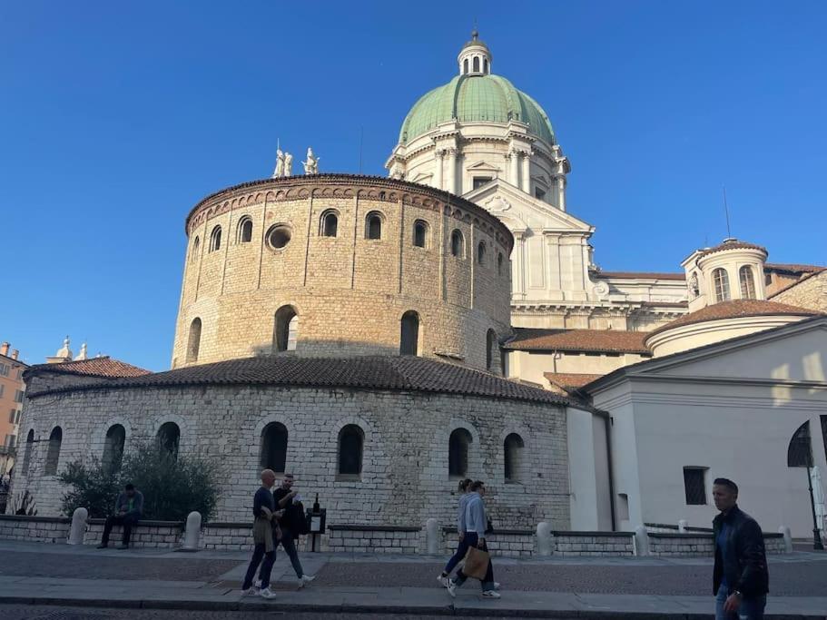 Duomo Apartment เบรเชีย ภายนอก รูปภาพ